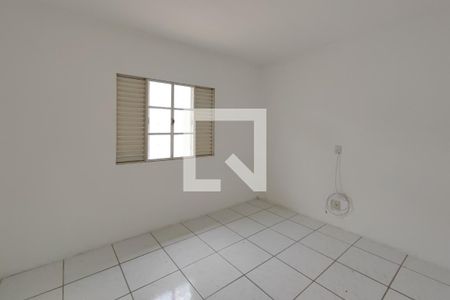 Quarto 2 de casa para alugar com 2 quartos, 80m² em Loteamento Parque São Martinho, Campinas