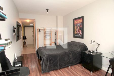 Studio - Sala / Quarto de kitnet/studio à venda com 1 quarto, 28m² em Cidade Baixa, Porto Alegre