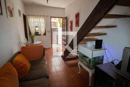 Sala de casa de condomínio à venda com 4 quartos, 131m² em Penha Circular, Rio de Janeiro