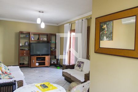 Sala de casa à venda com 3 quartos, 220m² em Pinheiro, São Leopoldo