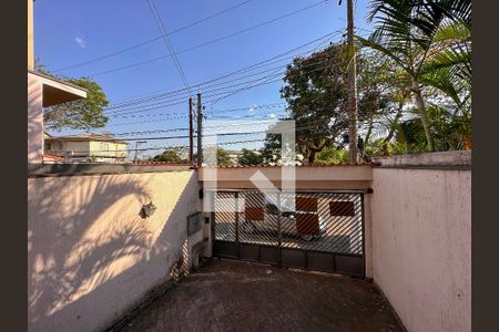 Vista de casa à venda com 3 quartos, 180m² em Jardim Petrópolis, São Paulo