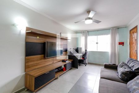 Sala de casa à venda com 3 quartos, 250m² em Parque Novo Mundo, São Paulo