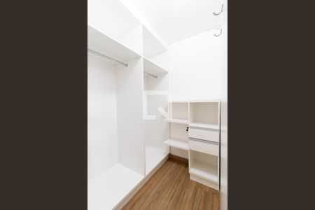 Closet de kitnet/studio para alugar com 1 quarto, 50m² em Centro, Curitiba