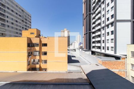 Vista da Sacada de kitnet/studio para alugar com 1 quarto, 50m² em Centro, Curitiba