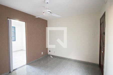 Sala de apartamento para alugar com 2 quartos, 41m² em Itaquera, São Paulo