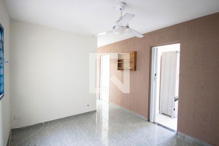 Sala de apartamento para alugar com 2 quartos, 41m² em Itaquera, São Paulo