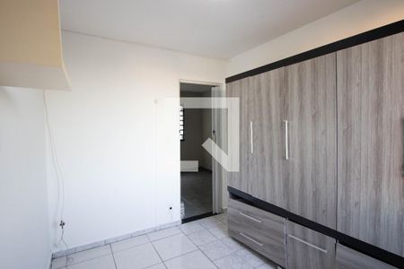 Quarto 1 de apartamento para alugar com 2 quartos, 41m² em Itaquera, São Paulo