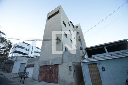 Fachada do Prédio de apartamento para alugar com 2 quartos, 265m² em Planalto, Belo Horizonte