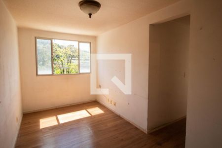 Sala de apartamento para alugar com 2 quartos, 48m² em Vigário Geral, Rio de Janeiro