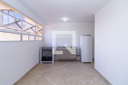 Sala e Cozinha de casa para alugar com 2 quartos, 60m² em Vila California, São Paulo