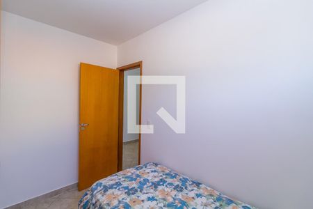 Quarto 1 de casa para alugar com 2 quartos, 60m² em Vila California, São Paulo