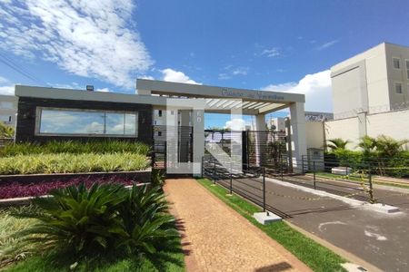 Apartamento para alugar com 50m², 2 quartos e 1 vaga Apartamento para alugar com 50m², 2 quartos e 1 vagaFachada