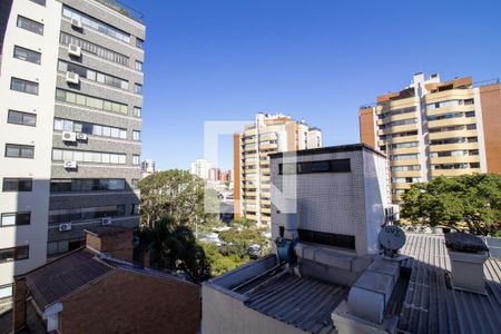 Vista da Sala de apartamento à venda com 3 quartos, 107m² em Bela Vista, Porto Alegre