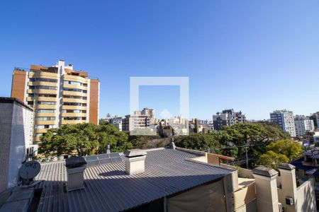 Vista da Sala de apartamento à venda com 3 quartos, 107m² em Bela Vista, Porto Alegre