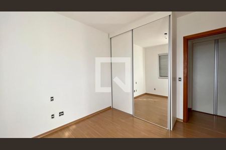 quarto 1 de apartamento à venda com 4 quartos, 164m² em Grajaú, Belo Horizonte