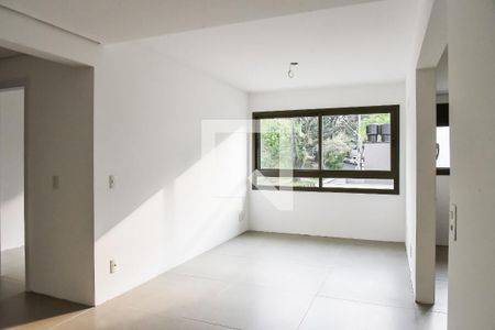 Sala de apartamento para alugar com 2 quartos, 67m² em Passo da Areia, Porto Alegre