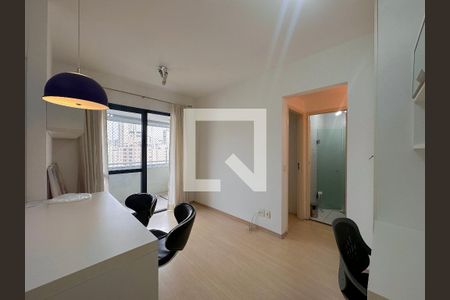 Sala de apartamento para alugar com 1 quarto, 37m² em Cidade Monções, São Paulo