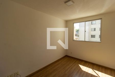 Apartamento com 2 quartos na Av. Dorival Cândido Luz de Oliveira