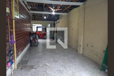 Garagem de casa à venda com 4 quartos, 110m² em Scharlau, São Leopoldo