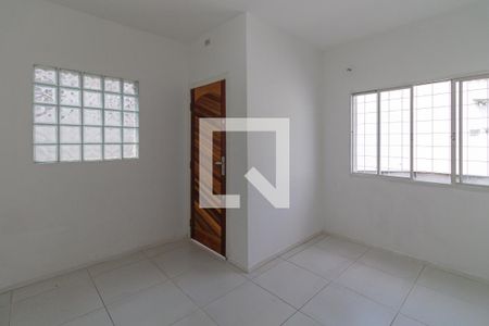 Sala de casa à venda com 2 quartos, 60m² em Chácara Inglesa, São Paulo
