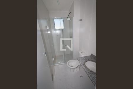 Banheiro de apartamento para alugar com 1 quarto, 34m² em Chácara Mafalda, São Paulo