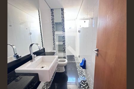 Banheiro de apartamento para alugar com 3 quartos, 83m² em Sagrada Família, Belo Horizonte