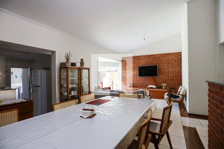 Sala de jantar de casa para alugar com 3 quartos, 268m² em Jardim Recanto Suave, Cotia