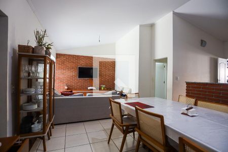 Sala de jantar de casa para alugar com 3 quartos, 268m² em Jardim Recanto Suave, Cotia
