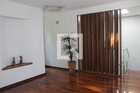 Casa de condomínio à venda com 260m², 4 quartos e 2 vagasSala