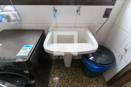 Apartamento para alugar com 260m², 3 quartos e 3 vagas Apartamento para alugar com 260m², 3 quartos e 3 vagasÁrea de Serviço