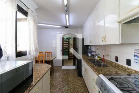 Apartamento para alugar com 260m², 3 quartos e 3 vagas Apartamento para alugar com 260m², 3 quartos e 3 vagasCozinha