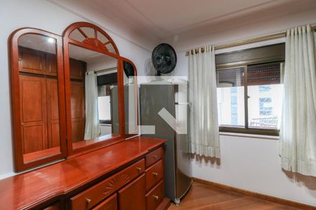 Apartamento para alugar com 260m², 3 quartos e 3 vagas Apartamento para alugar com 260m², 3 quartos e 3 vagasQuarto 2