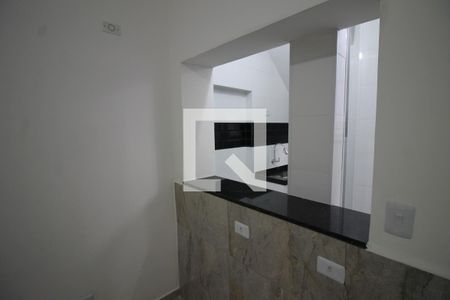 Cozinha de casa para alugar com 2 quartos, 55m² em Vila Bertioga, São Paulo