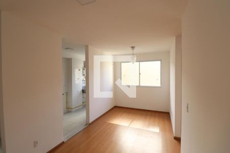 Sala de apartamento para alugar com 2 quartos, 44m² em Alcântara, São Gonçalo