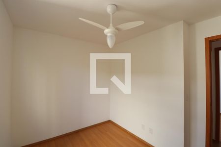 Quarto 2 de apartamento para alugar com 2 quartos, 44m² em Alcântara, São Gonçalo