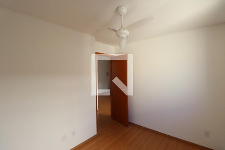 Quarto 2 de apartamento para alugar com 2 quartos, 44m² em Alcântara, São Gonçalo