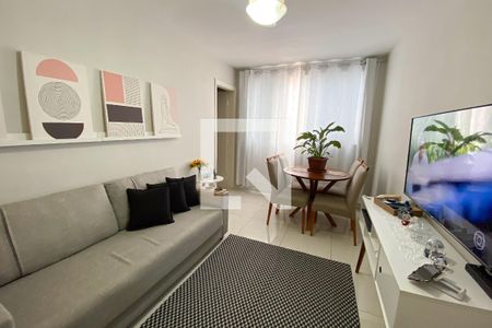 Sala de apartamento para alugar com 2 quartos, 61m² em Jardim Primavera, Duque de Caxias