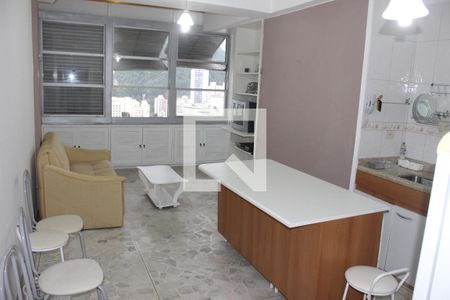 Sala  de apartamento para alugar com 1 quarto, 45m² em Itararé, São Vicente