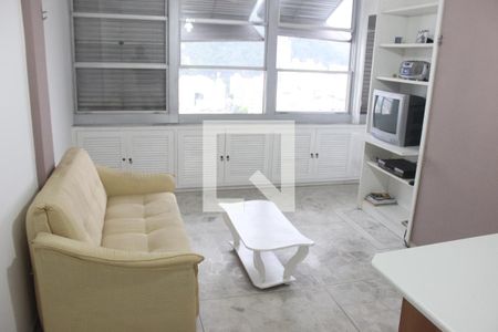 Sala  de apartamento para alugar com 1 quarto, 45m² em Itararé, São Vicente