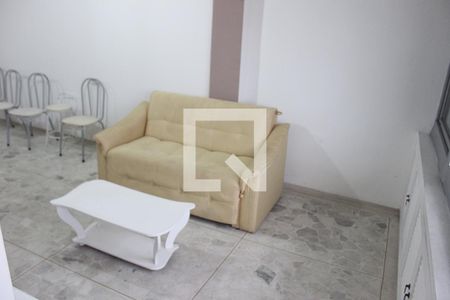 Cozinha de apartamento para alugar com 1 quarto, 45m² em Itararé, São Vicente