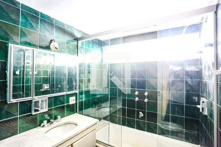 Apartamento para alugar com 180m², 3 quartos e 3 vagas Apartamento para alugar com 180m², 3 quartos e 3 vagasSuíte - Banheiro