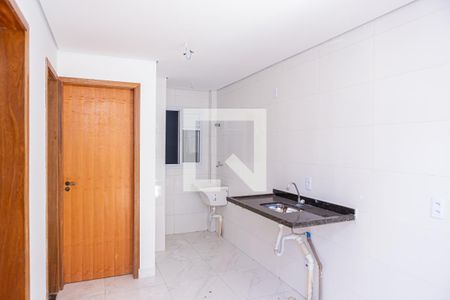 Sala e Cozinha de apartamento à venda com 2 quartos, 35m² em Parque das Paineiras, São Paulo