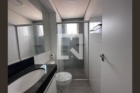 Banheiro de apartamento para alugar com 2 quartos, 72m² em São Geraldo, Belo Horizonte