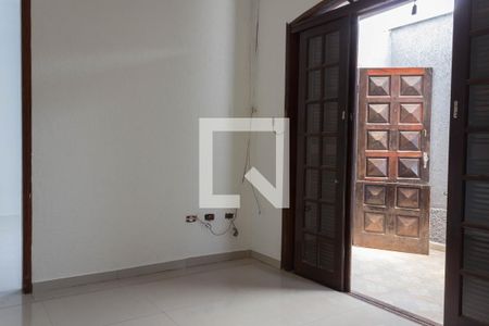 Casa à venda com 120m², 2 quartos e 2 vagasSala