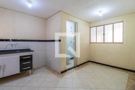 Quarto/Cozinha de apartamento para alugar com 1 quarto, 14m² em Jardim Tupanci, Barueri