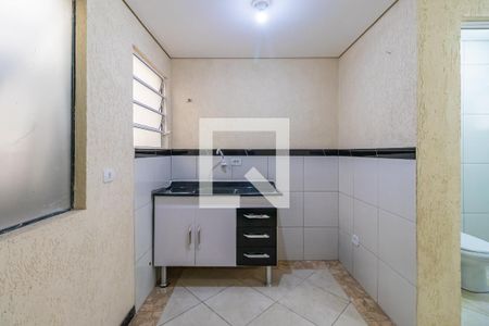 Quarto/Cozinha de apartamento para alugar com 1 quarto, 14m² em Jardim Tupanci, Barueri