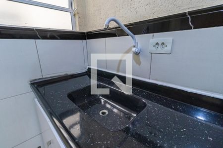 Quarto/Cozinha de apartamento para alugar com 1 quarto, 14m² em Jardim Tupanci, Barueri