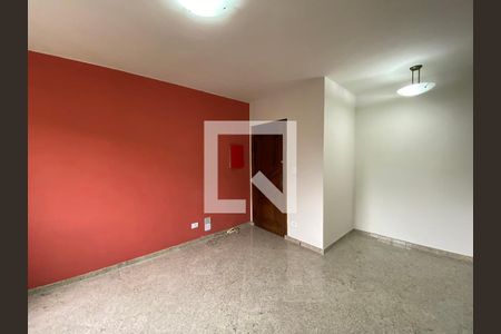 Sala de apartamento para alugar com 3 quartos, 76m² em Vila Cláudia, São Paulo