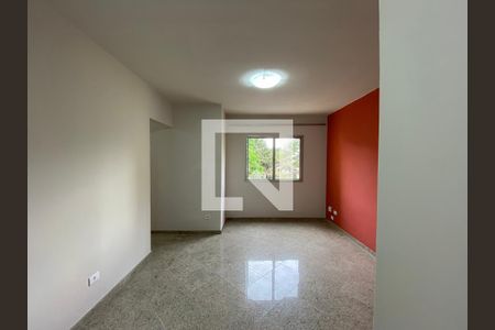 Sala de apartamento para alugar com 3 quartos, 76m² em Vila Cláudia, São Paulo