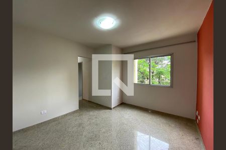 Sala de apartamento para alugar com 3 quartos, 76m² em Vila Cláudia, São Paulo